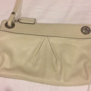 Coach bag beige
